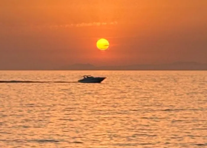 Cilento Mare Jacuzzi Guest house